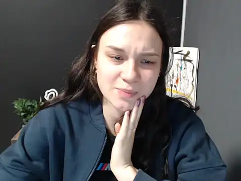 Snapshot of tart_girl chatting on February 28, 2025, 10:09 am tart girl online show from February 28, 2025, 10:09 am