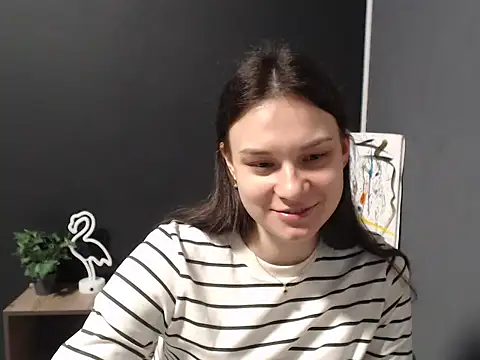 Snapshot of tart_girl chatting on March 17, 2025, 7:35 am tart girl online show from March 17, 2025, 7:35 am