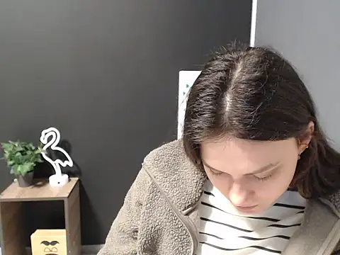 Snapshot of tart_girl chatting on March 18, 2025, 10:25 am tart girl online show from March 18, 2025, 10:25 am
