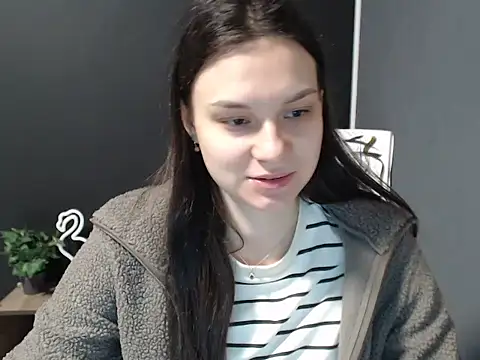 Snapshot of tart_girl chatting on March 19, 2025, 7:18 am tart girl online show from March 19, 2025, 7:18 am
