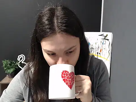 Snapshot of tart_girl chatting on March 20, 2025, 7:25 am tart girl online show from March 20, 2025, 7:25 am