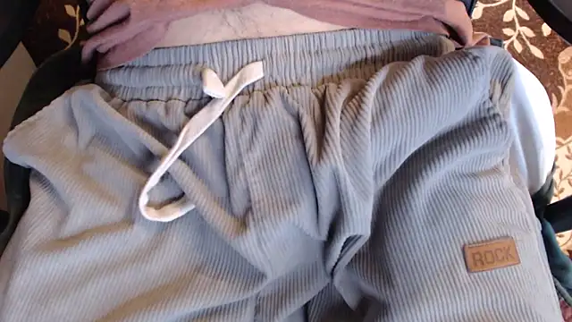 MrStraightDik online show from November 27, 2025, 2:08 pm