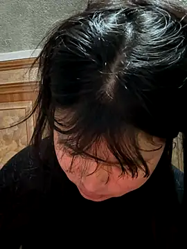 Snapshot of Anges893 chatting on November 28, 2025, 10:23 pm Anges893 online show from November 28, 2025, 10:23 pm