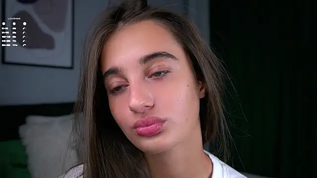 Snapshot of PiquingOgalala chatting on October 20, 2025, 12:55 am PiquingOgalala online show from October 20, 2025, 12:55 am