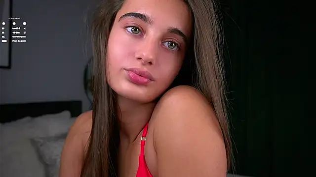 Snapshot of PiquingOgalala chatting on November 1, 2025, 1:07 am PiquingOgalala online show from November 1, 2025, 1:07 am