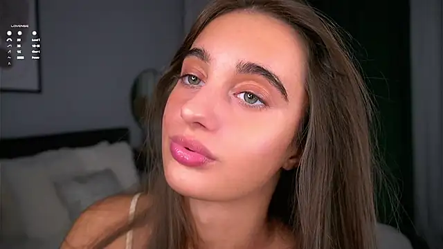 Snapshot of PiquingOgalala chatting on November 14, 2025, 1:04 am PiquingOgalala online show from November 14, 2025, 1:04 am