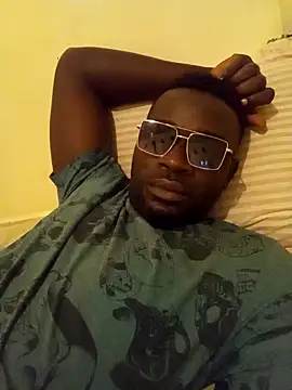 Snapshot of ClinDi chatting on January 4, 2025, 10:45 pm ClinDi online show from January 4, 2025, 10:45 pm
