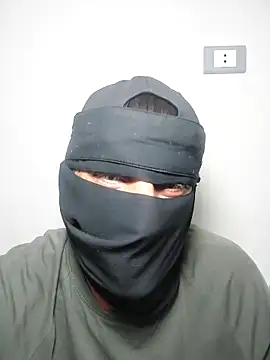 Snapshot of Nisreenn chatting on September 25, 2025, 10:57 pm Nisreenn online show from September 25, 2025, 10:57 pm