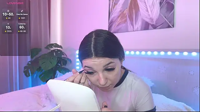 Veronica leal online show from April 24, 2026, 7:44 am