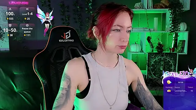  HelenCarter online show from December 7, 2024, 8:38 pm