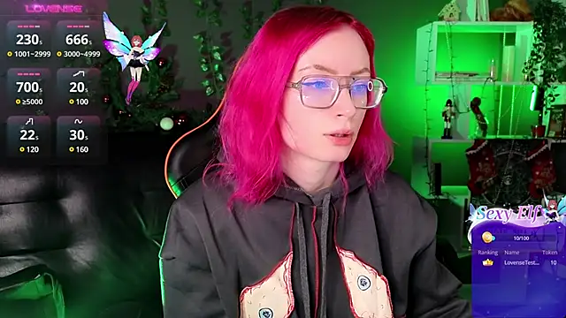  HelenCarter online show from December 29, 2024, 8:37 pm