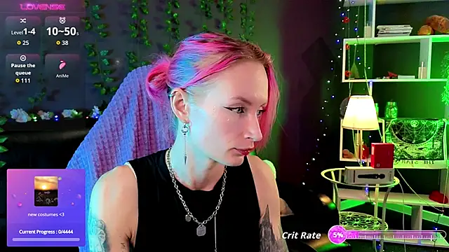  HelenCarter online show from October 10, 2025, 8:08 pm