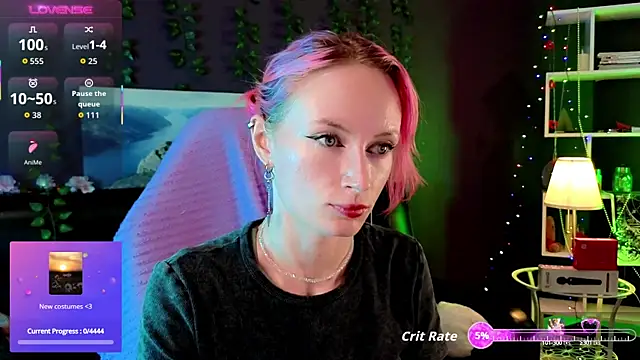  HelenCarter online show from October 16, 2025, 8:21 pm