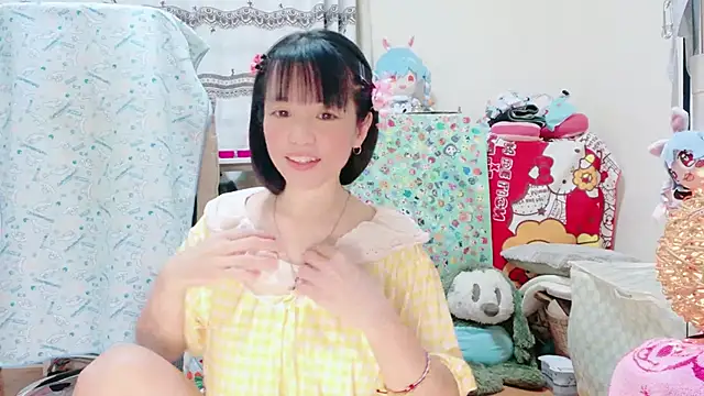 Snapshot of renapiyon8182 chatting on October 1, 2025, 6:47 pm renapiyon8182 online show from October 1, 2025, 6:47 pm