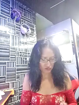 Snapshot of AdelinaMiran90 chatting on September 11, 2025, 3:06 am AdelinaMiran90 online show from September 11, 2025, 3:06 am