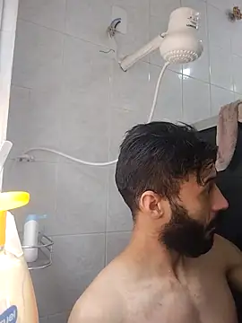 LopeseLua online show from October 27, 2025, 1:26 pm