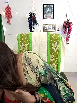 Snapshot of YOUR_LOVELY-40 chatting on April 17, 2026, 7:06 pm YOUR LOVELY-40 online show from April 17, 2026, 7:06 pm