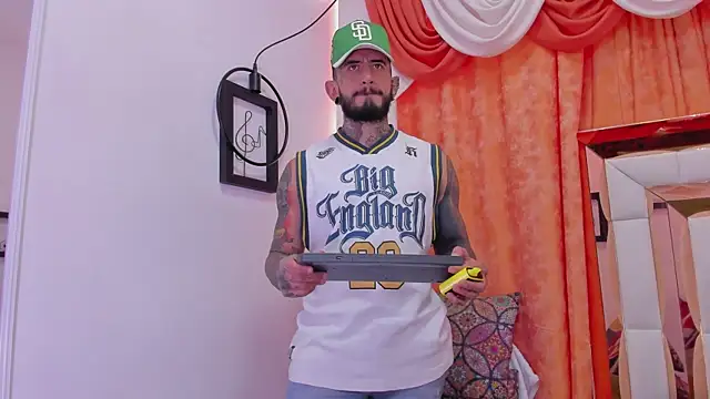 Snapshot of dilan_scootk_ chatting on February 25, 2026, 7:23 pm dilan scootk online show from February 25, 2026, 7:23 pm