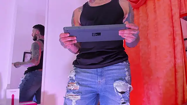 Snapshot of dilan_scootk_ chatting on March 6, 2026, 7:43 pm dilan scootk online show from March 6, 2026, 7:43 pm