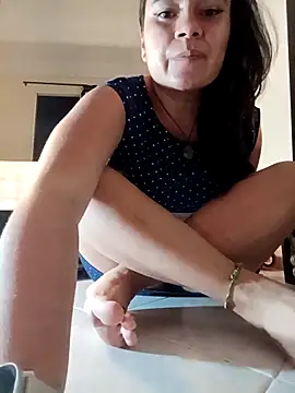 Snapshot of carlajames_ chatting on October 7, 2025, 11:46 pm carlajames  online show from October 7, 2025, 11:46 pm