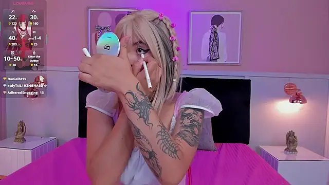 naoko kirino online show from March 19, 2025, 12:01 pm