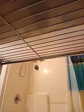 DixxonVajays online show from March 29, 2026, 3:17 am