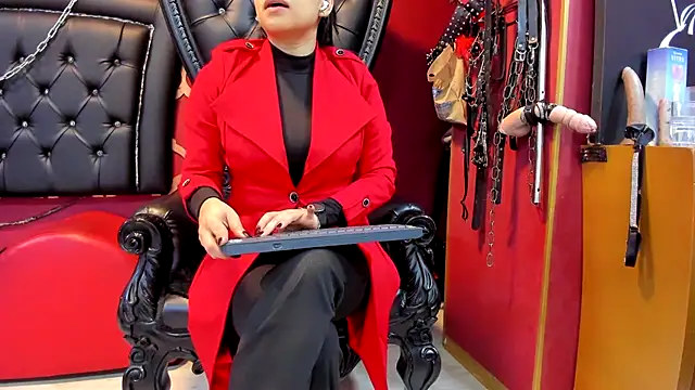 Mistressviictoria online show from March 4, 2025, 11:19 am
