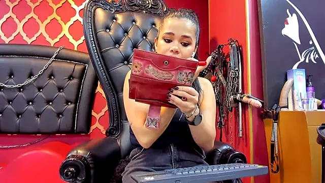 Mistressviictoria online show from March 5, 2025, 11:06 am