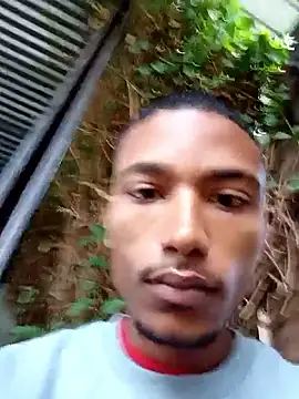 Snapshot of slimmydaddy69 chatting on March 15, 2026, 6:19 am slimmydaddy69 online show from March 15, 2026, 6:19 am