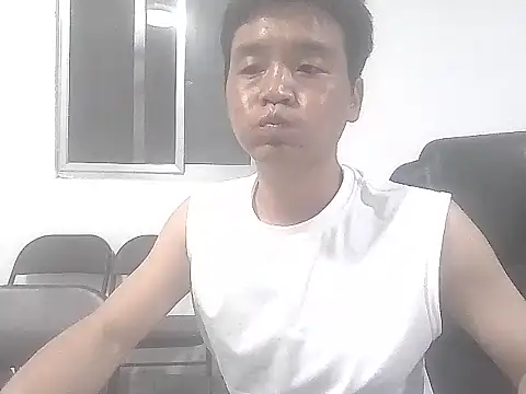 kisstoyousoon2024 online show from December 2, 2025, 10:27 pm