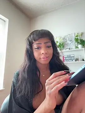 Snapshot of Blazerina chatting on February 18, 2026, 5:31 pm Blazerina online show from February 18, 2026, 5:31 pm