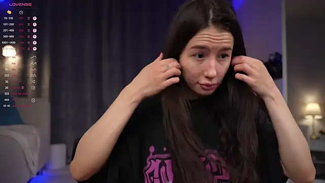 Amely Young online show from September 13, 2025, 1:16 am