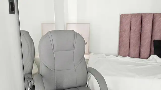 celestica rose online show from January 5, 2026, 7:50 pm