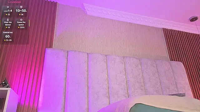 HannaRed  online show from February 25, 2026, 8:18 pm