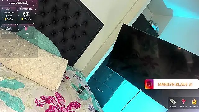 Snapshot of Maryonthemoon chatting on September 22, 2025, 2:41 pm Maryonthemoon online show from September 22, 2025, 2:41 pm