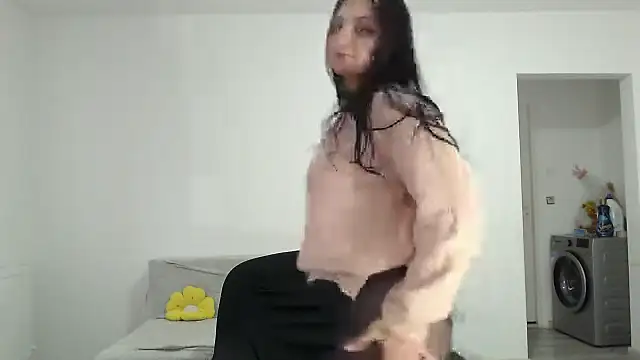 sherryplay95 online show from October 7, 2025, 5:59 am