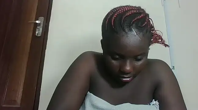 hotebbbyy online show from December 12, 2024, 10:42 pm