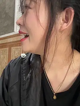 Hellen 111 online show from October 14, 2025, 3:40 am