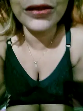 Snapshot of Shaali_Ang chatting on May 6, 2026, 10:04 pm Shaali Ang online show from May 6, 2026, 10:04 pm