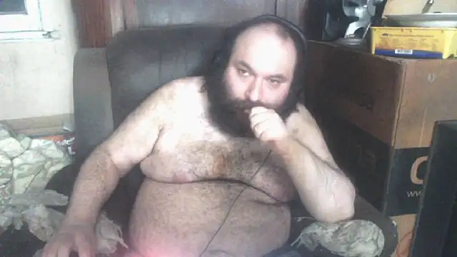 Snapshot of hairyhulk chatting on February 12, 2025, 7:34 am hairyhulk online show from February 12, 2025, 7:34 am