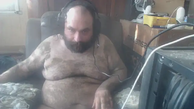 Snapshot of hairyhulk chatting on October 7, 2025, 8:28 pm hairyhulk online show from October 7, 2025, 8:28 pm