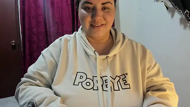 tetasgrandes karol online show from January 5, 2025, 3:13 pm