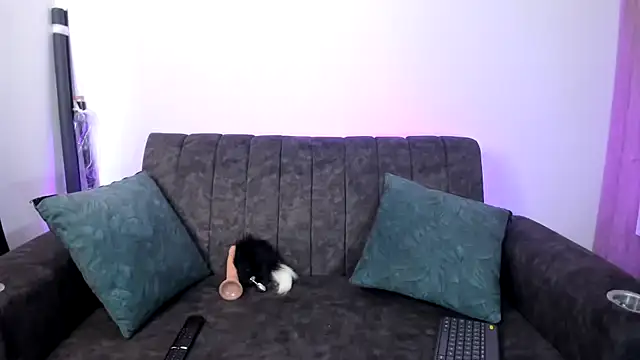 Dear-Venus online show from October 29, 2025, 6:31 pm