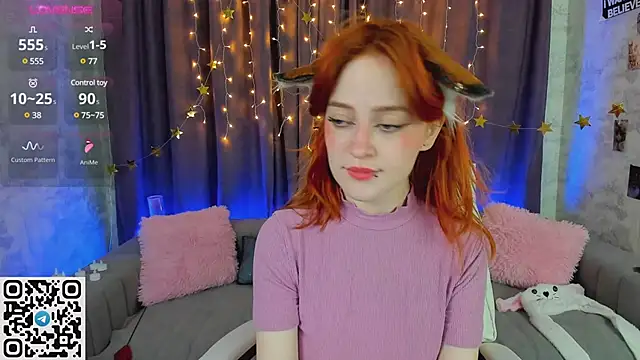 Moxy Foxy online show from February 10, 2025, 1:14 am