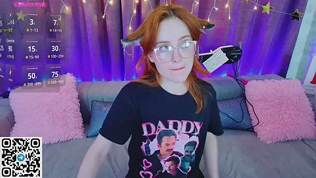 Moxy Foxy online show from March 14, 2025, 1:05 am