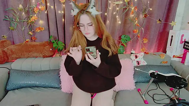 Moxy Foxy online show from September 11, 2025, 1:28 am