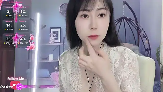 Lisa-s online show from February 8, 2025, 12:28 pm