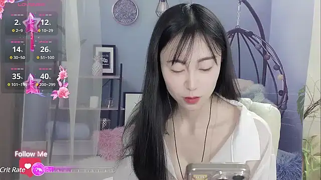 Lisa-s online show from February 9, 2025, 11:47 am