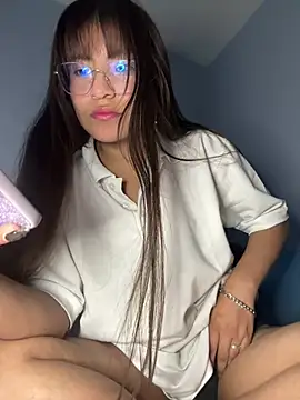 Lily candy X online show from January 18, 2025, 5:52 am
