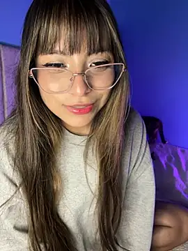 Lily candy X online show from September 26, 2025, 5:11 am